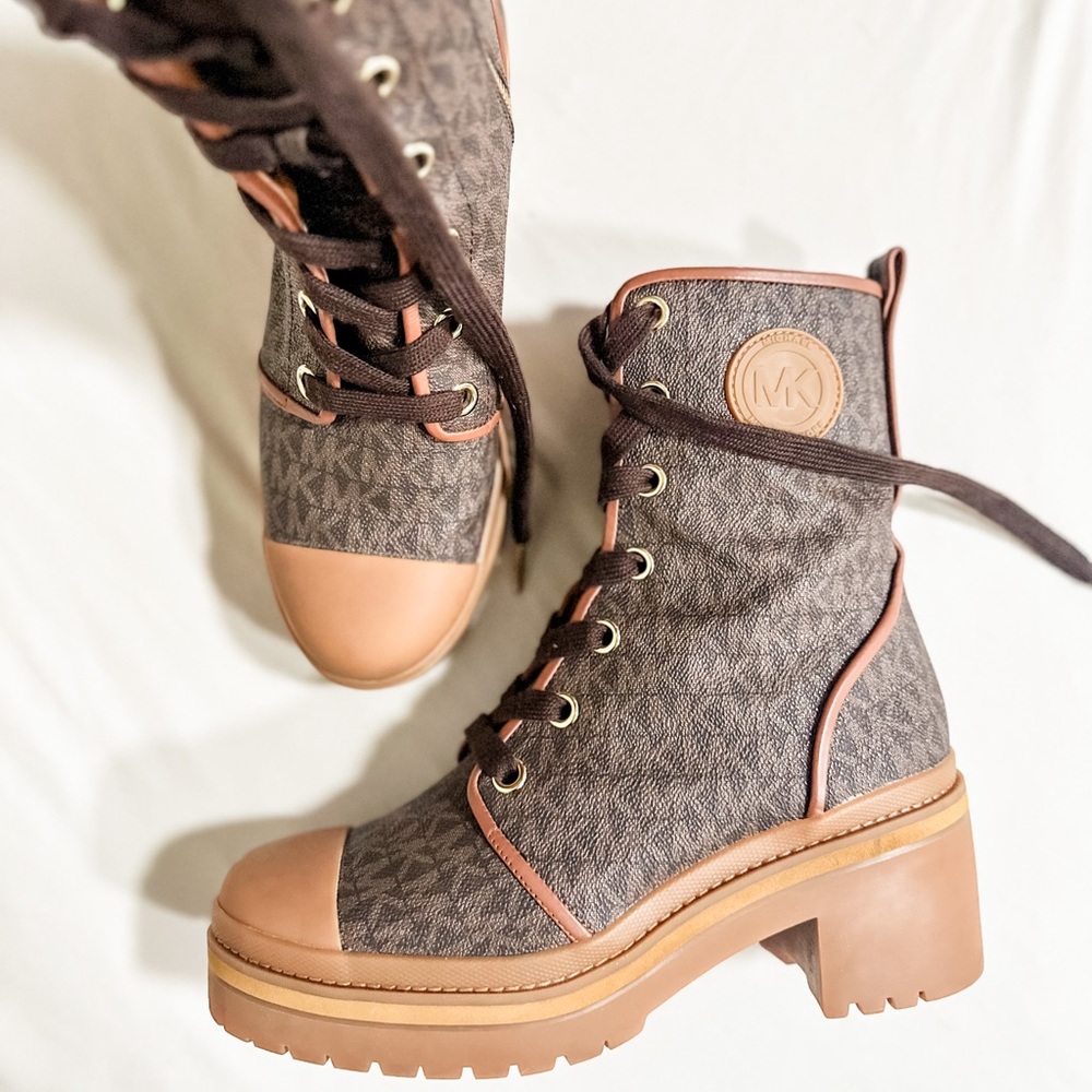 Michael Kors Corey Logo Jacquard Combat Boot - Brown Signature (7.5M) - Picture 5 of 6